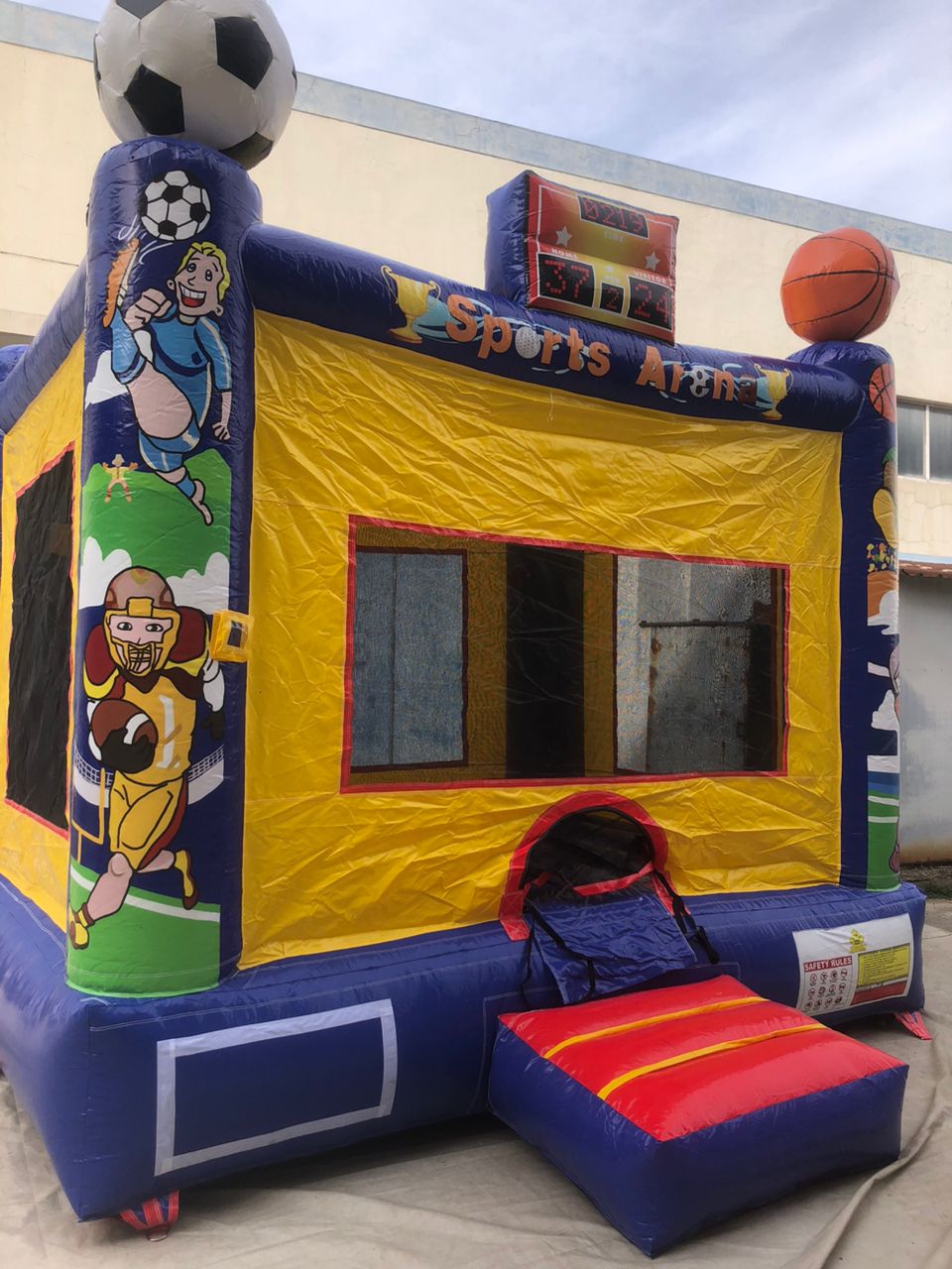 Sporty Bounce Castle